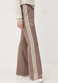 adidas Originals pantaloni de trening 3- Stripes Flared culoarea maro, cu imprimeu, JC5784 imagine