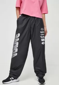 adidas Originals pantaloni de trening culoarea negru, cu imprimeu imagine