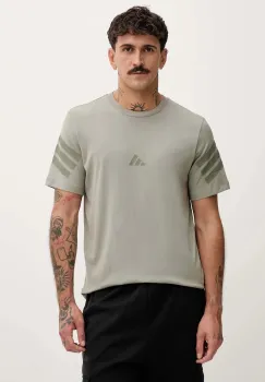 adidas tricou din bumbac Fi 3S culoarea verde, cu imprimeu, JW7073 imagine