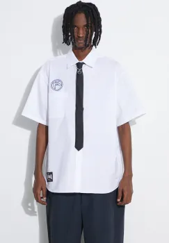 AMBUSH camasa din bumbac Circle Emblem S/S Shirt barbati, culoarea alb, cu guler clasic, relaxed, BMGG001S24FAB imagine