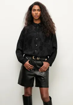 Answear.LAB camasa culoarea negru, cu guler clasic, relaxed imagine