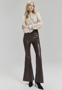 Answear Lab pantaloni femei, culoarea maro, evazati, high waist imagine