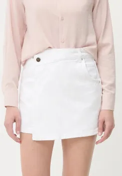 Answear Lab pantaloni scurti jeans culoarea alb, neted, high waist imagine