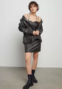 Answear Lab rochie de piele culoarea gri, mini, drept imagine