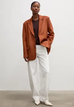 Sacouri si veste imagine