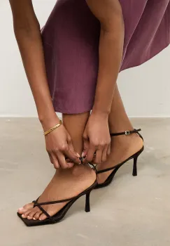 Answear.LAB sandale din piele intoarsa Unscripted Collection imagine