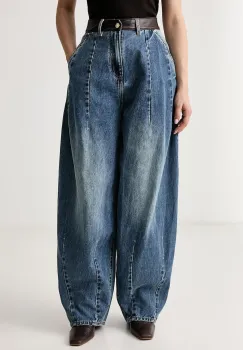 Armani Exchange  blugi balloon pentru femei imagine
