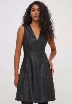 Artigli rochie culoarea negru, mini, evazati imagine