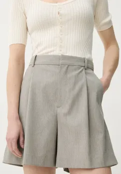 By Malene Birger pantaloni scurti POVILLE femei, culoarea bej, neted, high waist, 103011 imagine