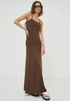 By Malene Birger rochie culoarea maro, maxi, mulata imagine