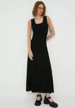 By Malene Birger rochie Lilo culoarea negru, maxi, evazati imagine