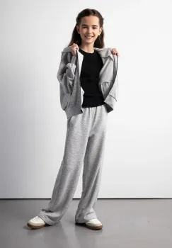 Coccodrillo pantaloni de trening din bumbac pentru copii culoarea gri, cu imprimeu, RAVE GIRL JUNIOR imagine