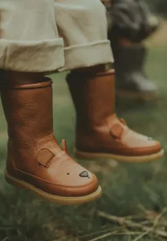 Donsje ghete de iarna pentru copii din piele Wadudu Classic Boots Bear culoarea maro, 2022001 imagine