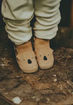 Donsje pantofi din piele intoarsa pentru bebe Morris Sneakers Koala culoarea bej, 1036303 imagine