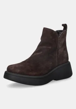 Fly London cizme din piele intoarsa MAZY323FLY culoarea maro, toc pana, P145323003 imagine