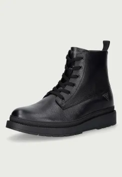 Guess  ghete de drumetie pentru barbati din piele CAVORN imagine