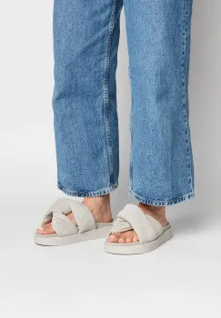 Inuikii papuci din piele Soft Crossed Suede femei, culoarea gri, cu platforma, 1004.003.0401.030 / 70104-141 imagine