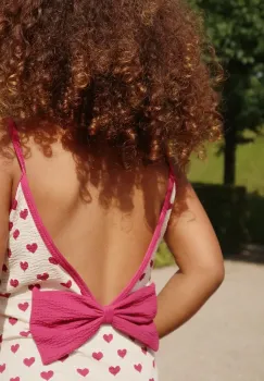 Konges Slojd costum de baie dintr-o bucata pentru copii BOWIE SWIMSUIT culoarea bej, KS103342 imagine