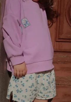 Konges Slojd pantaloni scurti din bumbac pentru copii RHW X KS MIOBLU SHORTIE GOTS culoarea bej, cu imprimeu, Rosie Huntington Whiteley KS103616 imagine