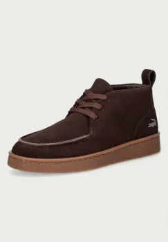 Lacoste  pantofi pentru barbati din piele intoarsa Baseshot Chukka Sneakers imagine