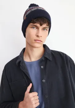 Medicine caciula de lana imagine