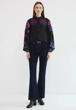 Medicine camasa culoarea negru, cu guler clasic, regular imagine