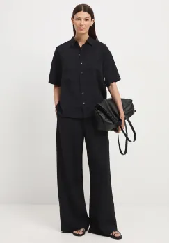 Medicine camasa culoarea negru, cu guler clasic, relaxed imagine