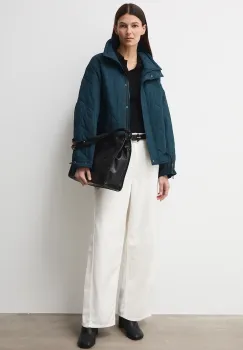 Medicine geaca imagine