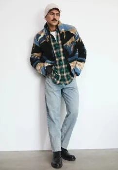 Medicine hanorac fleece modelator imagine