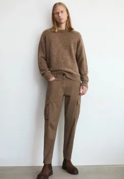 Medicine pantaloni culoarea maro, drept imagine