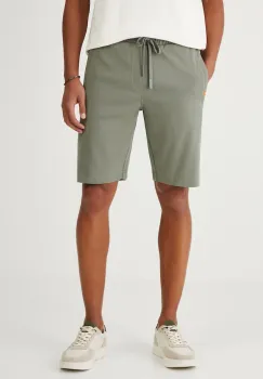 Medicine pantaloni scurti barbati, culoarea verde imagine