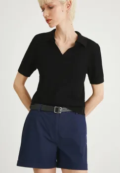 Medicine pantaloni scurti culoarea albastru marin, neted, medium waist imagine