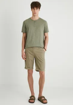 Medicine pantaloni scurti din amestec de in culoarea verde, melanj imagine
