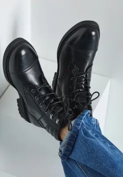 Medicine pantofi inalti culoarea negru imagine