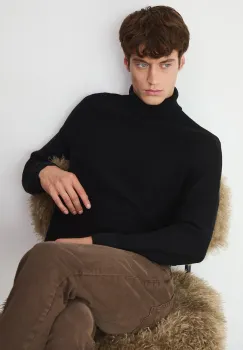 Medicine pulover de bumbac culoarea negru, cu guler imagine