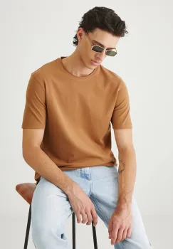 Medicine tricou culoarea maro, uni imagine
