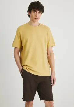 Medicine tricou din bumbac barbati, culoarea galben, neted imagine