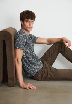 Medicine tricou din bumbac culoarea albastru marin, modelator imagine