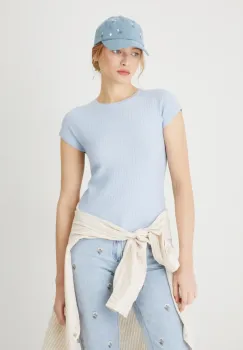 Medicine tricou femei imagine