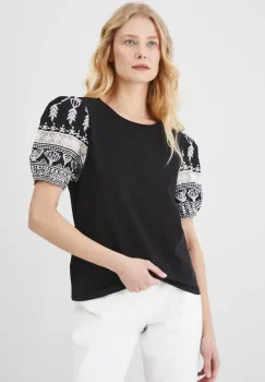 Medicine tricou femei, culoarea negru imagine