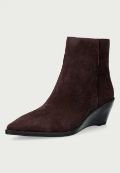 MICHAEL Michael Kors  botine wedges pentru femei din piele intoarsa Austin Wedge Bootie imagine