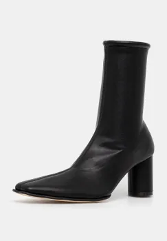 MM6 Maison Margiela botine femei, culoarea negru, cu toc drept, S66WU0120.P7973 imagine