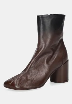 MM6 Maison Margiela cizme de piele culoarea maro, cu toc drept, S66WU0131.P7439.HB099 imagine