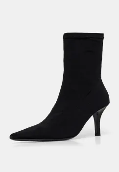 Patrizia Pepe botine imagine