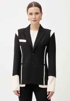 Patrizia Pepe sacou imagine