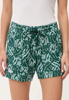 Puma pantaloni scurti culoarea verde, cu imprimeu, medium waist, 685073 imagine