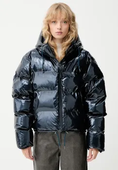 Rains geaca 15150 Alta Short Puffer Jacket culoarea bleumarin, de iarna, 15150 imagine