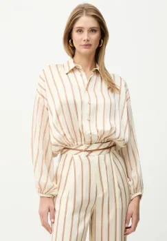 Simona Corsellini camasa imagine