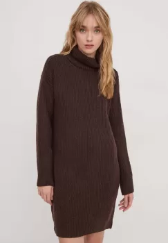 Superdry rochie din amestec de lana culoarea maro, mini, oversize imagine