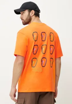 The North Face tricou din bumbac Nuptse Oversized barbati, culoarea portocaliu, cu imprimeu, NF0A8C3T6HI1 imagine